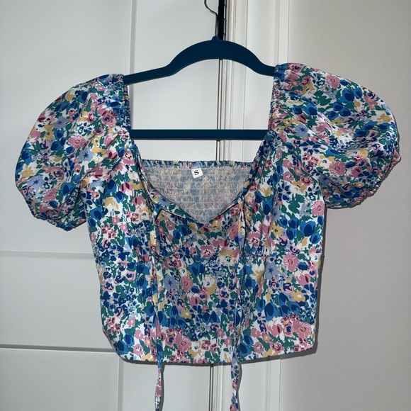 SHEIN Tops - SHEIN Blue and Pink Puff Sleeve Crop Blouse